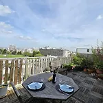 Renovated Studio With A Beautiful Terrace